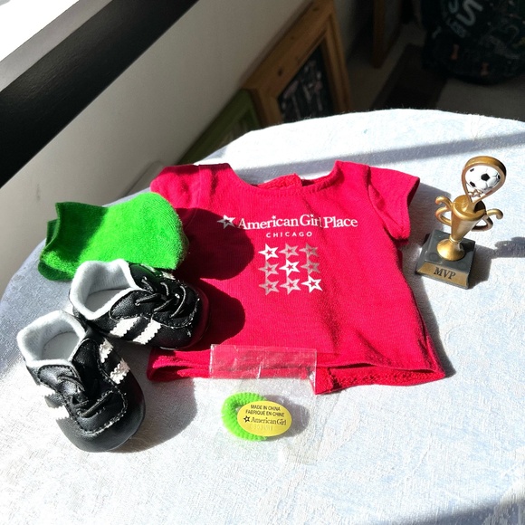 American Girl 18" Doll Soccer Top And Accessories (5 pieces) - Picture 2 of 6